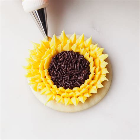 How to Decorate Sunflower Cookies — Style Sweet