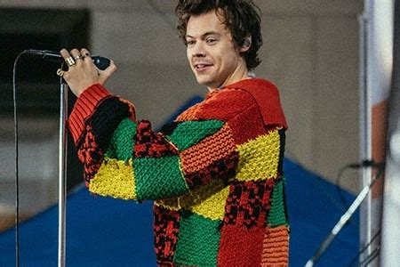 This harry potter weasley sweater is the perfect gift idea for kids or any harry potter fan! Harry Styles' cardigan is TikTok famous - here's how to ...