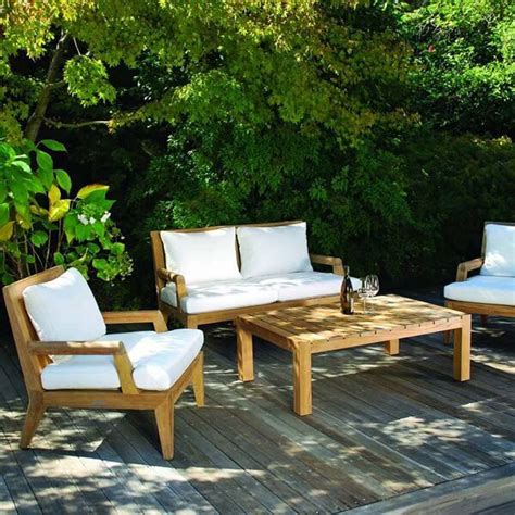 Rich in color and unique in design, the mendocino coffee table is elegantly modern in design, but rustically beautiful in solid wood. Kingsley Bate Mendocino Rectangular Coffee Table in 2021 ...