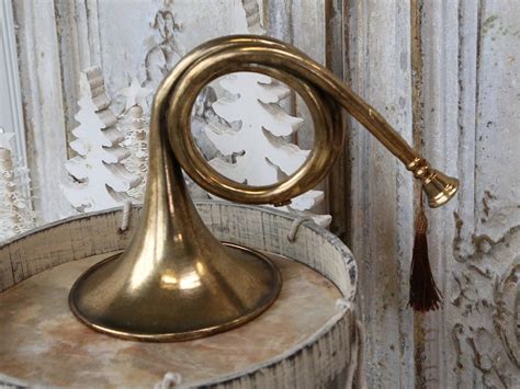 Check out our posthorn selection for the very best in unique or custom, handmade pieces from our postage stamps shops. Altes Posthorn von Chic Antique günstig bestellen | SKANDEKO