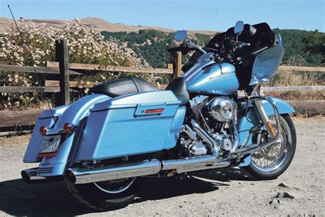 In my spare time i like building websites and love anything to do with the internet. 2011 Harley-Davidson FLTRX Road Glide Custom - Moto ...