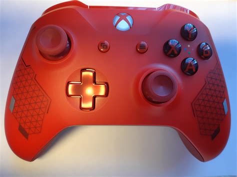 Отзывы покупателей о Геймпад Microsoft Xbox One Sport Red красный