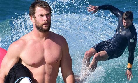 Chris Hemsworth Topless While Surfing At Byron Bay Daily Mail Online