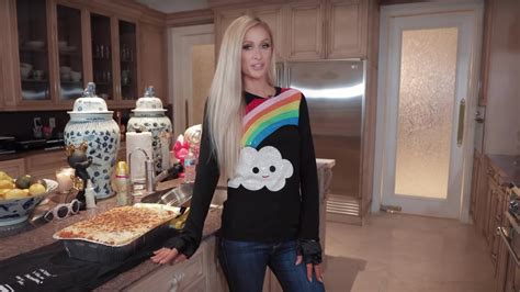 Paris Hilton Has A Cooking Show Now And You Need To Watch It Immediately