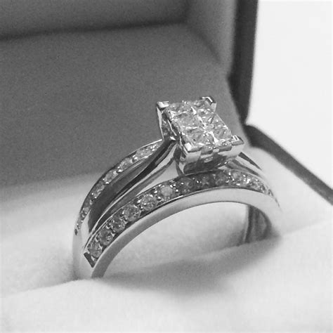 Https://tommynaija.com/wedding/10 Year Anniversary Wedding Ring
