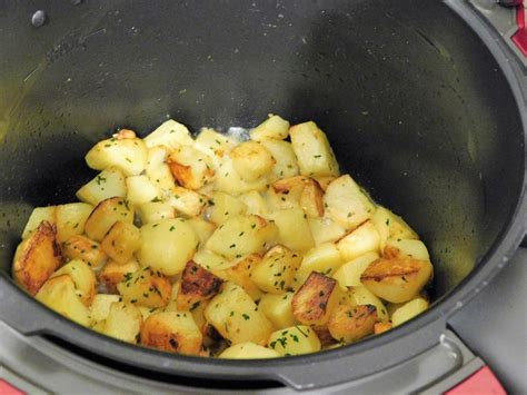 Pommes de terre sautées à l ail au Cookéo