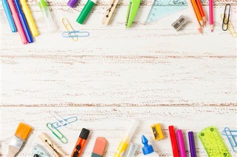 Fondo De útiles Escolares Con Lápices De Madera Multicolores Cuaderno