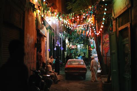 35 Photos Exposing The Beauty Of Cairo At Night Egyptian Streets
