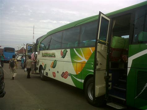 Scopri ricette, idee per la casa, consigli di stile e altre idee da provare. Download Gambar Mobil Bus Pariwisata