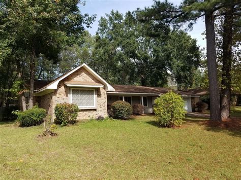 1142 Woodfield Dr, Jackson, MS 39211 | Trulia