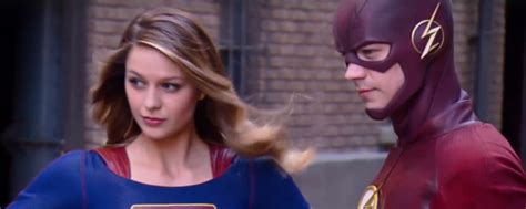 Supergirl Vídeo detrás de las cámaras del crossover con The Flash