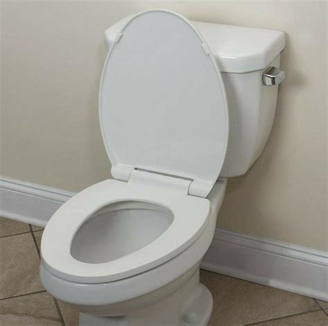 White Plastic Universal Elongated Slow Close Toilet Se
