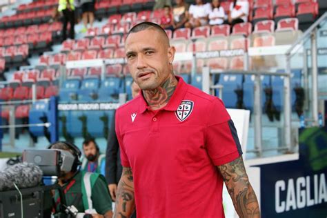 Radja nainggolan date of birth: Calciomercato Inter, scambio con Nainggolan: arriva l ...