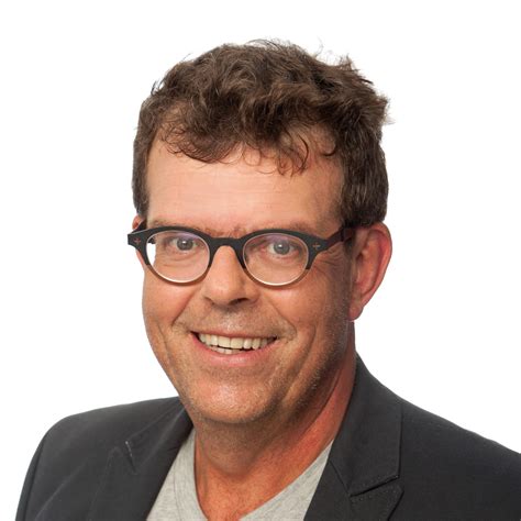 Joep maakt graag mooie verhalen. Andy Houtkamp - Over NOS