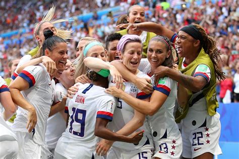 Us Soccer Says Mens Team Carries More Responsibility Than Womens