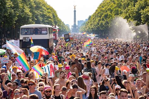 Berlín celebra la edición de su desfile del orgullo gay El Siglo de Torreón