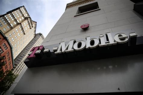 T Mobile Hit By Phone Calling Outage Techcrunch Affluencer