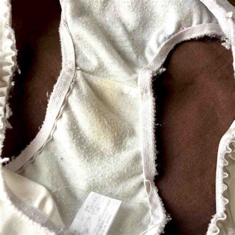 クタクタ ︎毛玉だらけの白パンティ — 商品 — Luscio ラシオ 女子の使用済み下着直販サイト