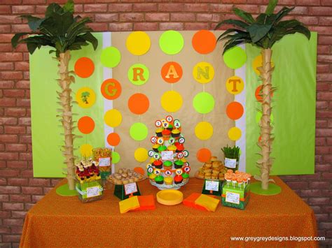 With our decorations here at partycheap.com, you can transform your living room or backyard into an authentic looking jungle in the matter of minutes. Safari or Jungle birthday party ideas??? - Page 2 - BabyCenter
