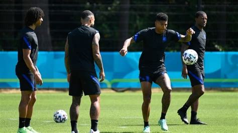 Netherlands international van aanholt, 26, made 95 appearances for sunderland after joining them in a £1.5m move from chelsea in the summer of 2014. Netherlands vs Austria, UEFA Euro 2020 Live Streaming ...