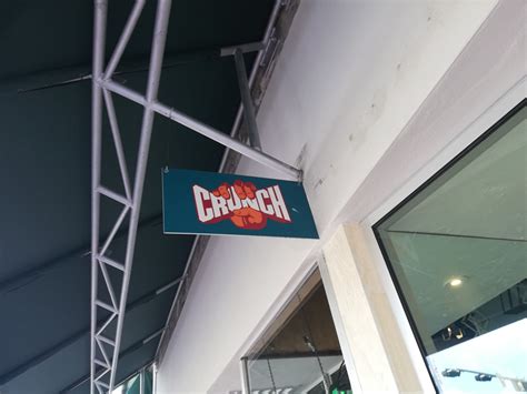 Gyms in Miami - Crunch Miami South Beach ~ Global Gym Bunny