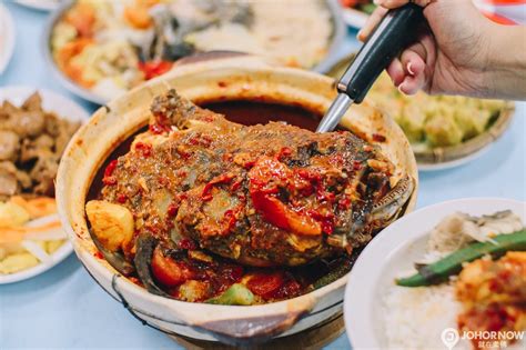 You can also use dozens more filters to find hotels with swimming pools. 10 Scrumptious Curry Fish Head in Johor Bahru - JOHOR NOW