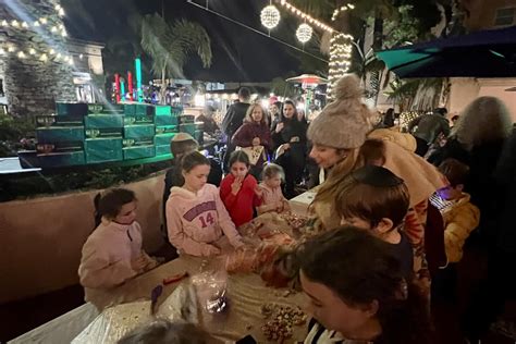 Photo Gallery Chabad Of La Jolla Celebrates Hanukkah At La Valencia