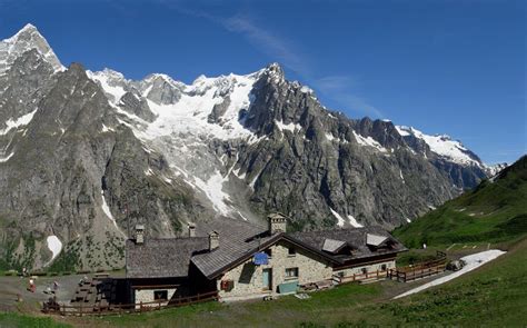 Trekking Routes In Courmayeur Mont Blanc Tête De Ferret Mont Chètif