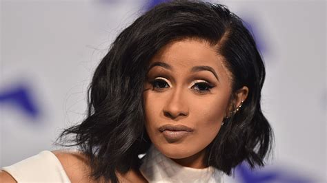 Cardi B Is Being Mom Shamed For These Sexy Instagrams And She Responded Like A Boss Cardib News