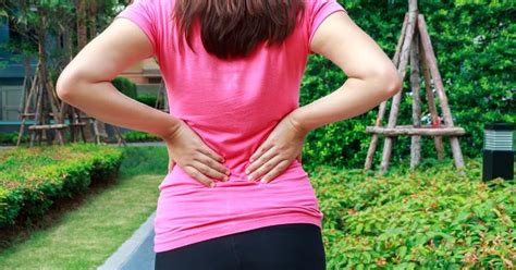 Dull, achy low back pain. How to Loosen Up a Tight & Sore Lower Back | LIVESTRONG.COM