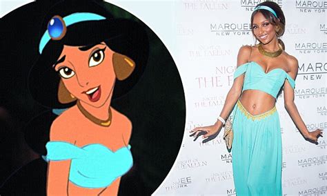 Jasmine Tookes Dresses As Aladdin Disney Princess At Night Of The