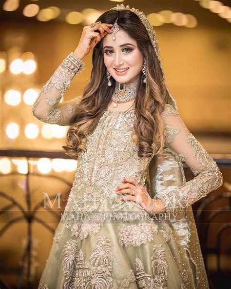 27 Famous Pakistani Bridal Hairstyle Instagram