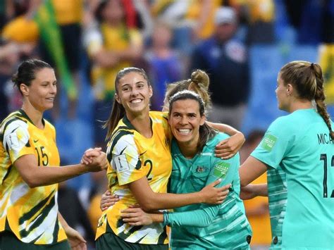 Women S World Cup 2019 Australia Pull Off Sensational Comeback To Stun Brazil The Independent