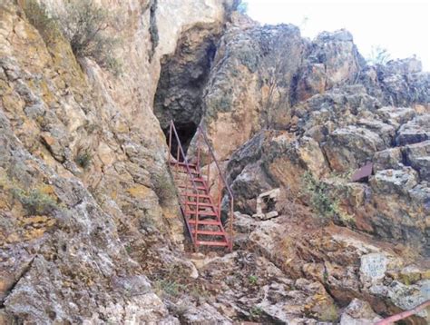 Contuvo el disparo de contreras y los estudiantiles lograron avanzar. Ya es posible visitar ermita del padre Vicente Bernedo