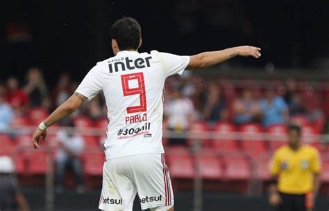 It will be an exceedingly exciting match here on wednesday, 18 august 2021, when the home palmeiras and sao paulo have drawn their last 2 matches against each other. Com Pablo, São Paulo busca reação ofensiva em clássico ...
