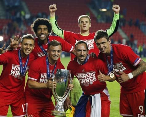 Fenerbahçe, galatasaray, beşiktaş, trabzonspor son dakika transfer haberleri sizlerle dostlar. Shaqiri: Gjitha të mirat për vëllezërit e mi - Epoka e Re