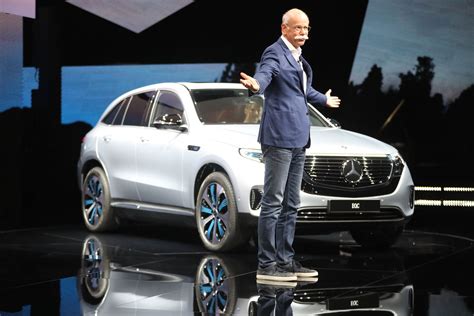 Dieter Zetsche Daimler Chef übergibt an Ola Källenius und kassiert