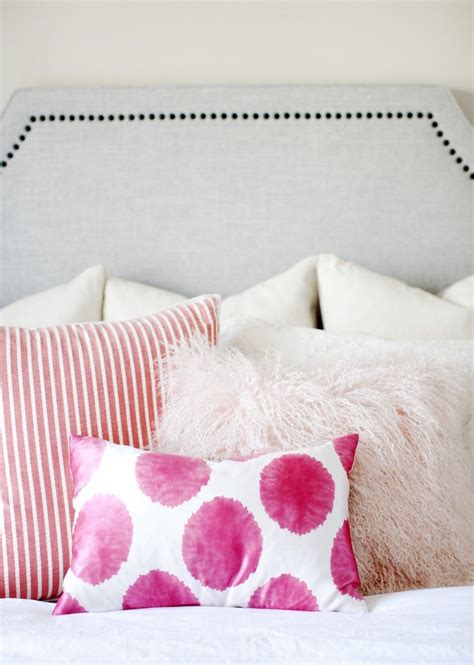 Sneakpeak1 Pink Pillows Bedroom Decor House Styles