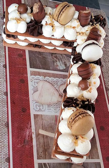 Nov 19, 2018 · grande star d'instagram, le number cake, ou gâteau chiffre, nous fait de l'œil sur la toile. Recette de Number cake chocolat