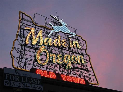 White Stag Made In Oregon Portland Oregon Neon Signs Oregon