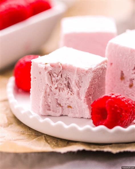This large dessert is great for gatherings. Healthy Raspberry Coconut Fudge | Sugar Free, Low Carb ...