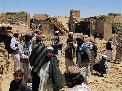 Afghanistan war, international conflict beginning in 2001 that was triggered by the september 11 attacks. Afganistan: niespokojnie w Helmandzie - egzekucja 17 ...