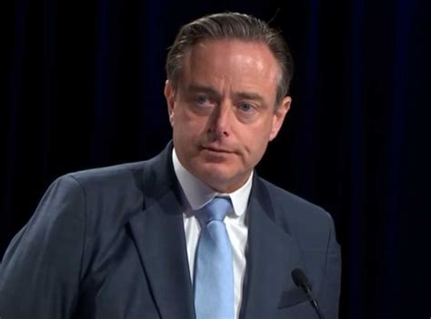 Zowel het culinaire verhaal van de politicus als het dieet en de. Bart De Wever tijdens coronadebat: "Aansluiting behouden ...