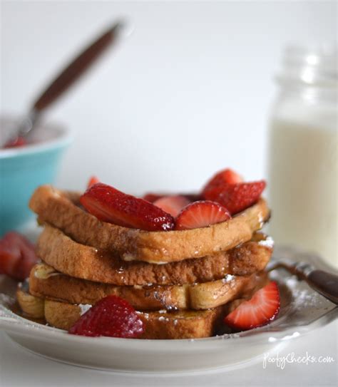French Toast With Fresh Strawberries Poofy Cheeks