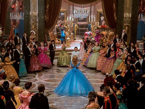 Cinderella Sparkly New Trailer Debuts Before Berlin Film Festival Premiere The Independent