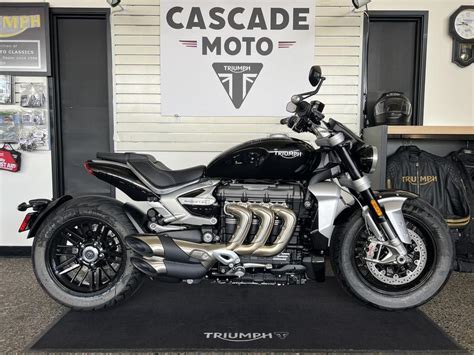 2023 Triumph Rocket 3 R Sapphire Black Cascade Moto