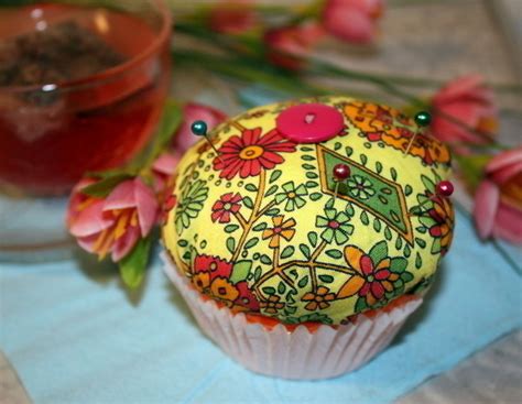 Diy felt round cactus tutorial. Cupcake Pincushion · How To Make A Pin Cushions · Sewing ...