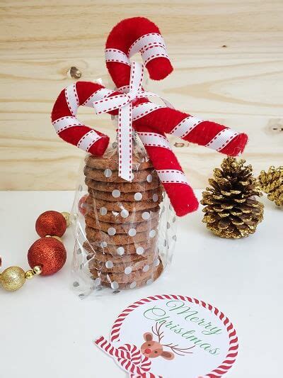 Here are 5 holiday gift ideas for coworkers that are fun and affordable. DIY Holiday Gifts For Coworkers Under $5 (Free Printable ...