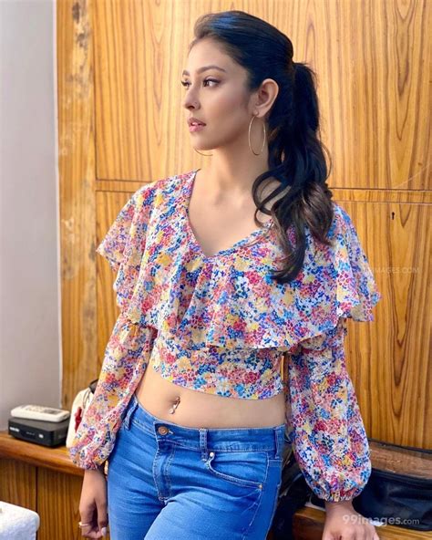 [100 ] Navneet Kaur Dhillon Hot Hd Photos And Wallpapers For Mobile Download Whatsapp Dp 1080p
