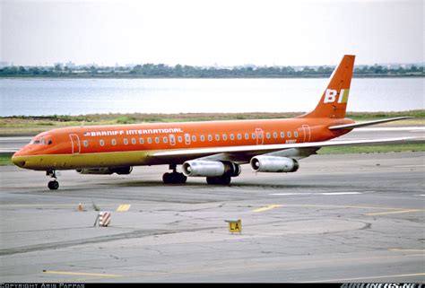 McDonnell Douglas DC-8-62CF - Braniff International ...